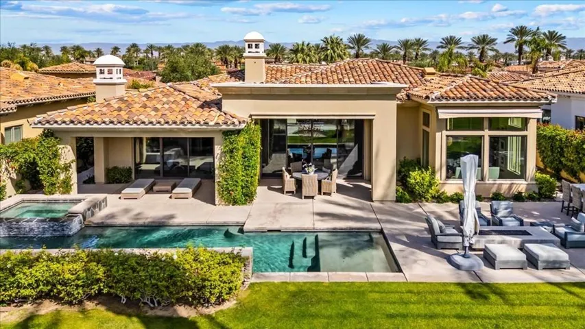 6-75691 Via Cortona (RUSH - Preview)-1