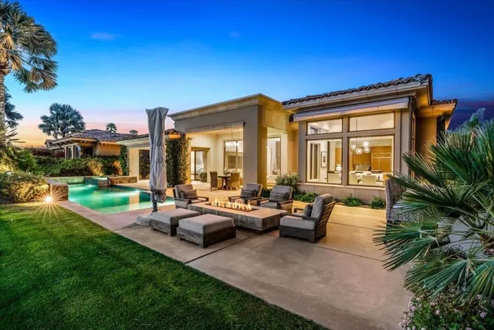 100-75691 Via Cortona II -60