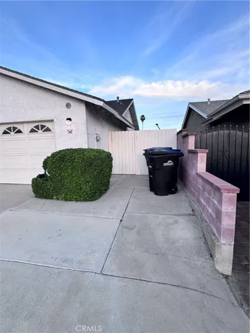 Front side yard