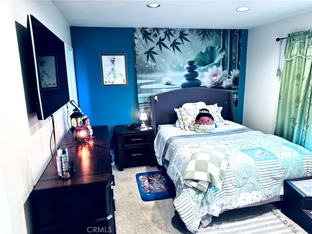 Master Bedroom-a