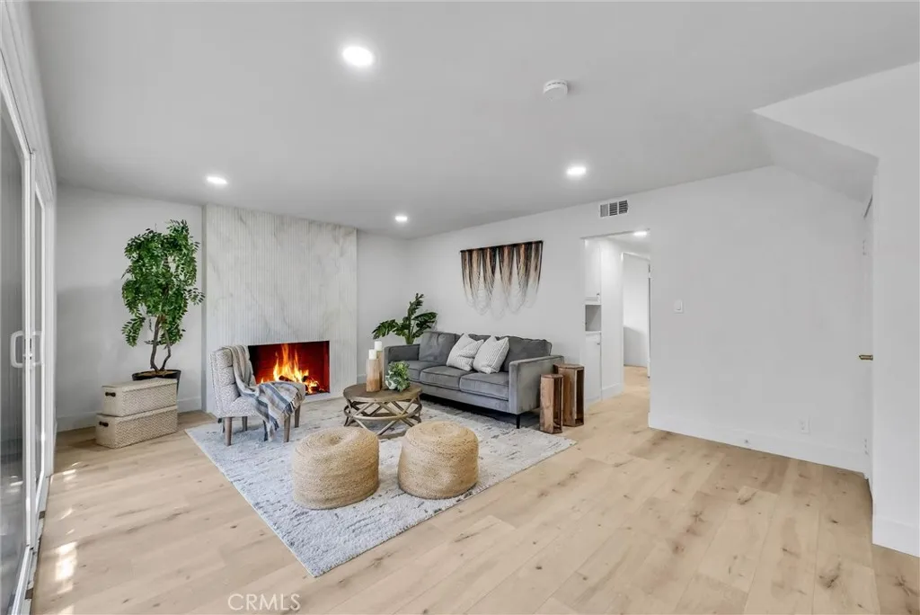 3126 S Rita Way, Santa Ana, California 92704 home-pic-25