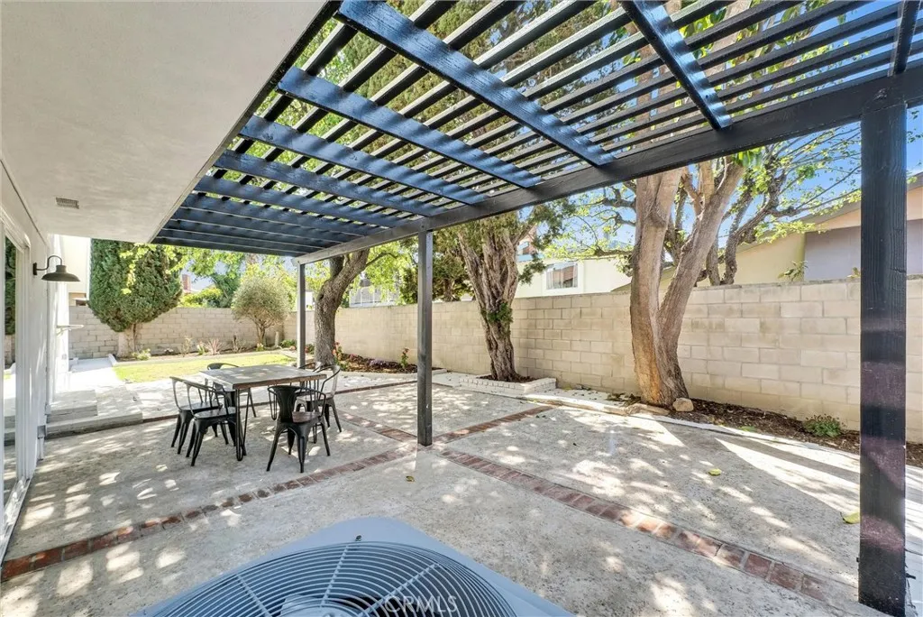 3126 S Rita Way, Santa Ana, California 92704 home-pic-41