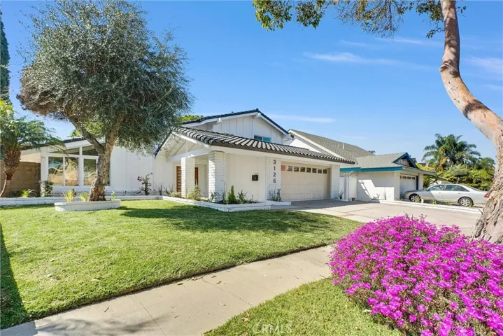 3126 S Rita Way, Santa Ana, California 92704