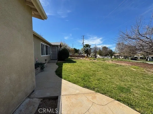12763 4th Street, Yucaipa, California 92399 home-pic-10