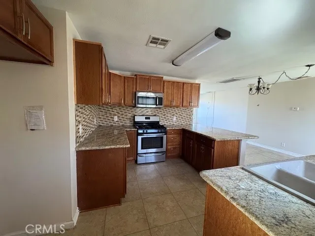 12763 4th Street, Yucaipa, California 92399 home-pic-16