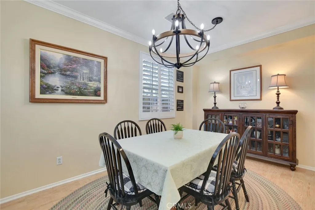 416 Sonora Cir, Redlands, California 92373 home-pic-4
