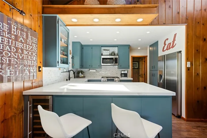 256 N Fairway, Lake Arrowhead, California 92352