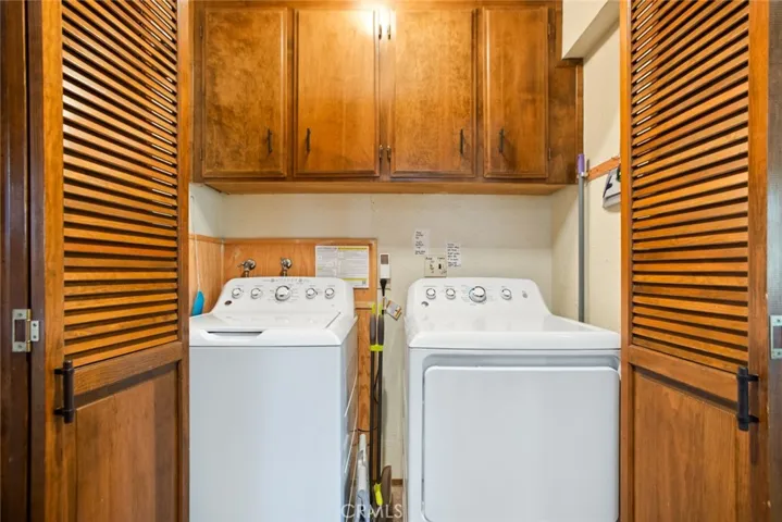 256 N Fairway, Lake Arrowhead, California 92352