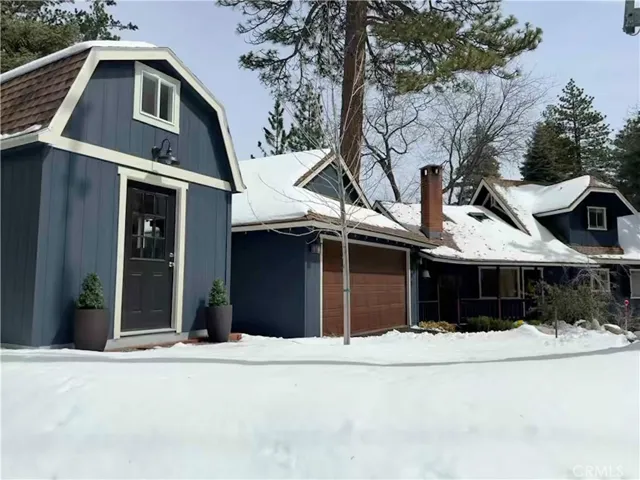 256 N Fairway, Lake Arrowhead, California 92352