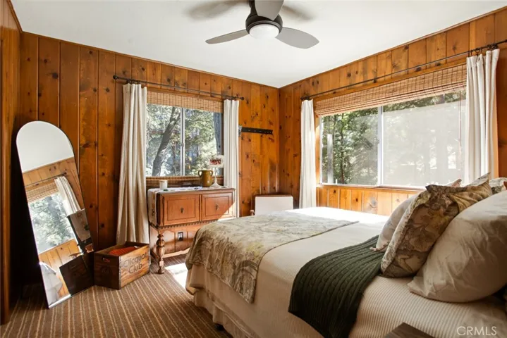 256 N Fairway, Lake Arrowhead, California 92352