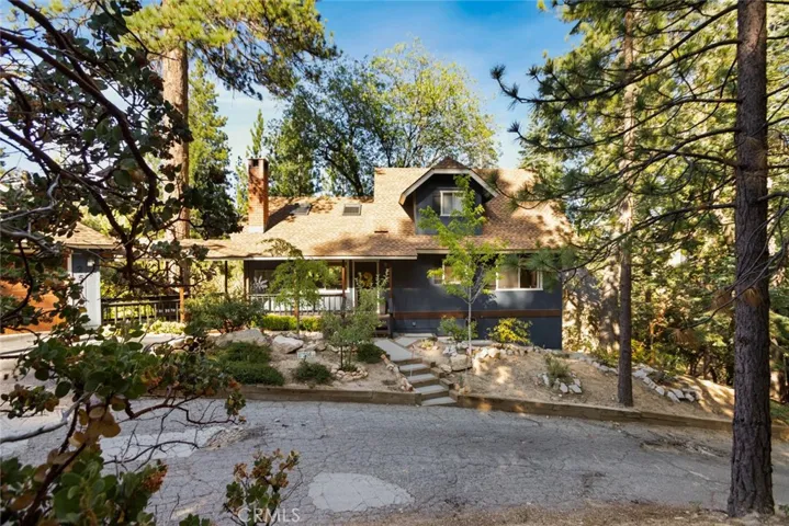 256 N Fairway, Lake Arrowhead, California 92352