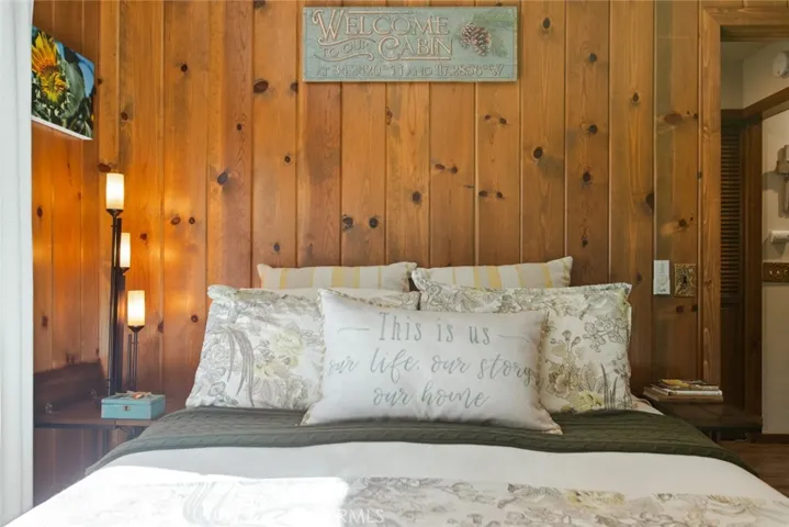 256 N Fairway, Lake Arrowhead, California 92352