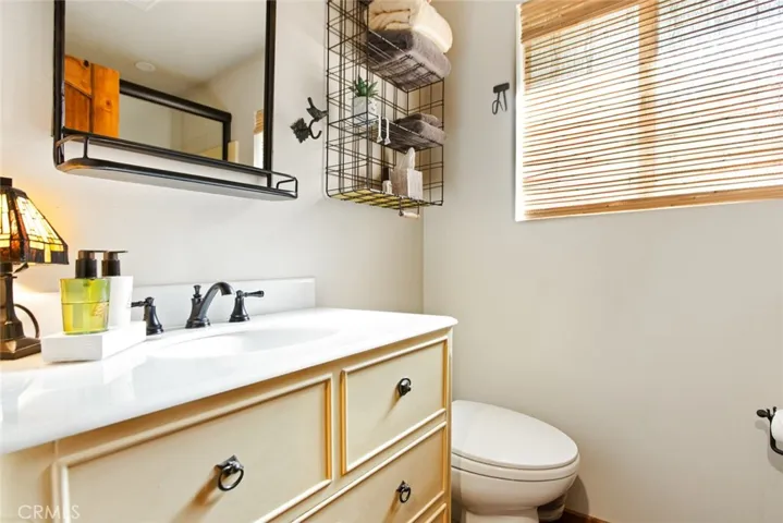 256 N Fairway, Lake Arrowhead, California 92352
