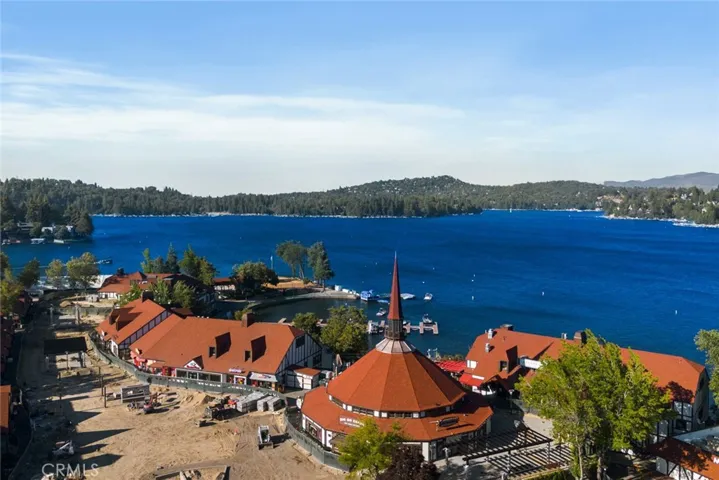256 N Fairway, Lake Arrowhead, California 92352