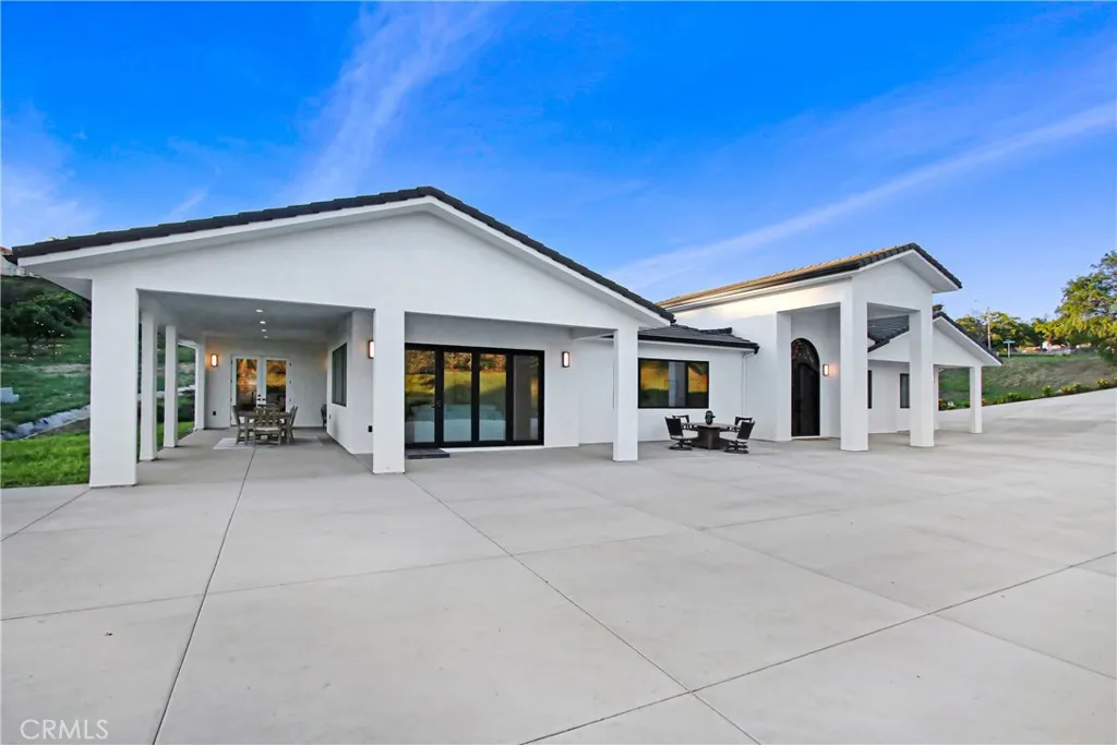 2027 Via Monserate, Fallbrook, California 92028 home-pic-40
