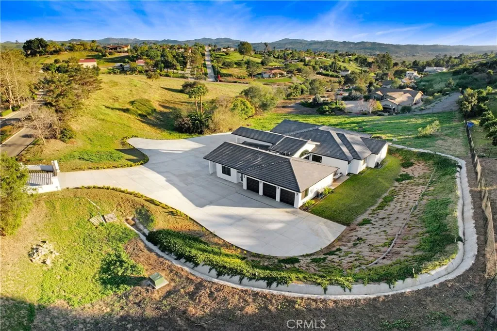 2027 Via Monserate, Fallbrook, California 92028 home-pic-42