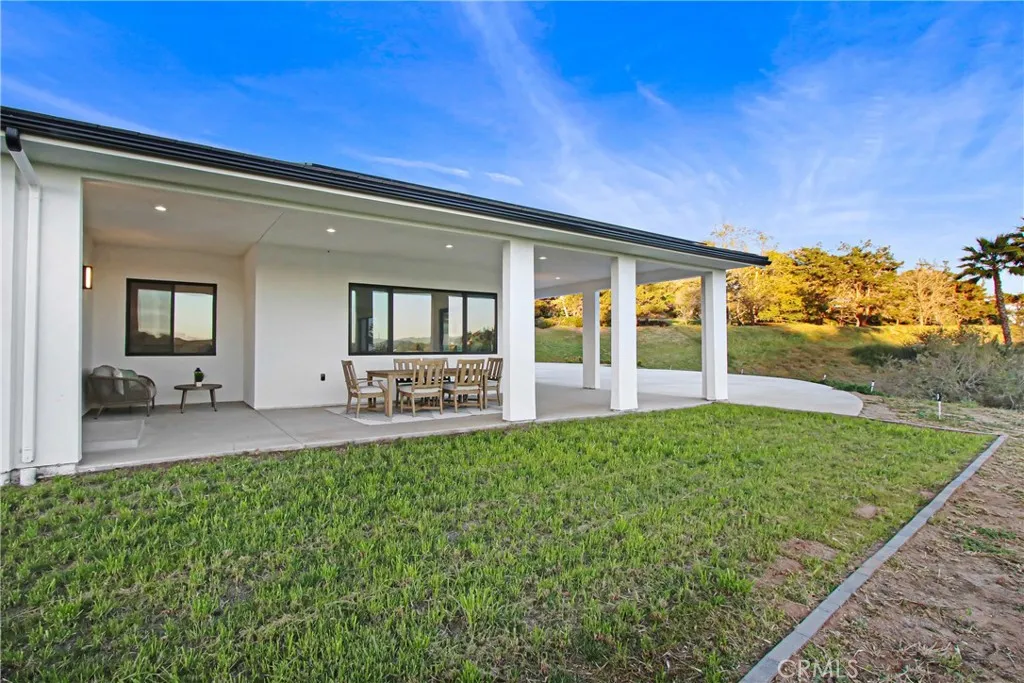 2027 Via Monserate, Fallbrook, California 92028 home-pic-36