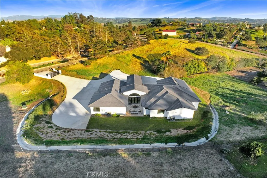 2027 Via Monserate, Fallbrook, California 92028 home-pic-44