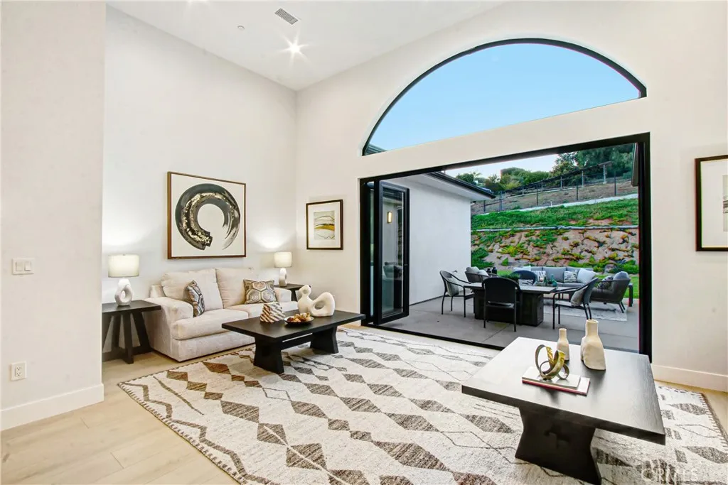 2027 Via Monserate, Fallbrook, California 92028 home-pic-13