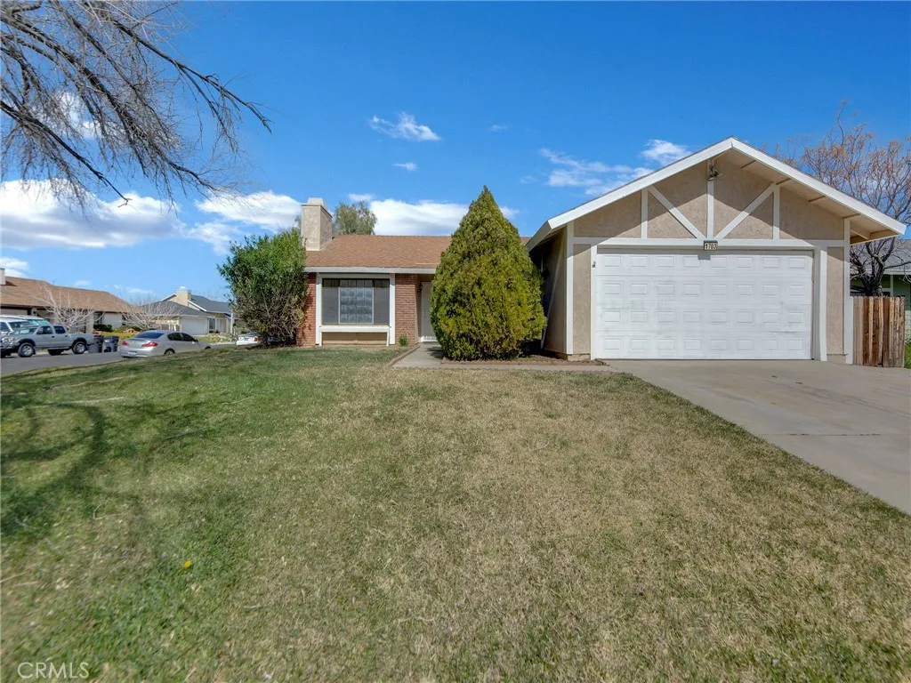 1703 E Avenue R3, Palmdale, California 93550 home-pic-2
