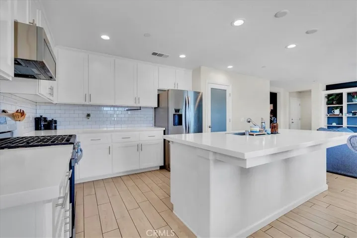 2439 Madeline Drive, Hanford, California 93230