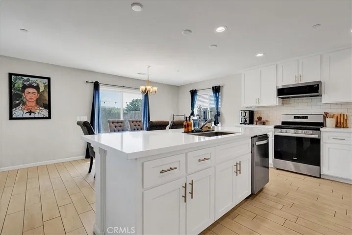2439 Madeline Drive, Hanford, California 93230