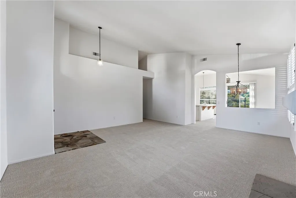 31545 Via Cordoba, Temecula, California 92592 home-pic-11