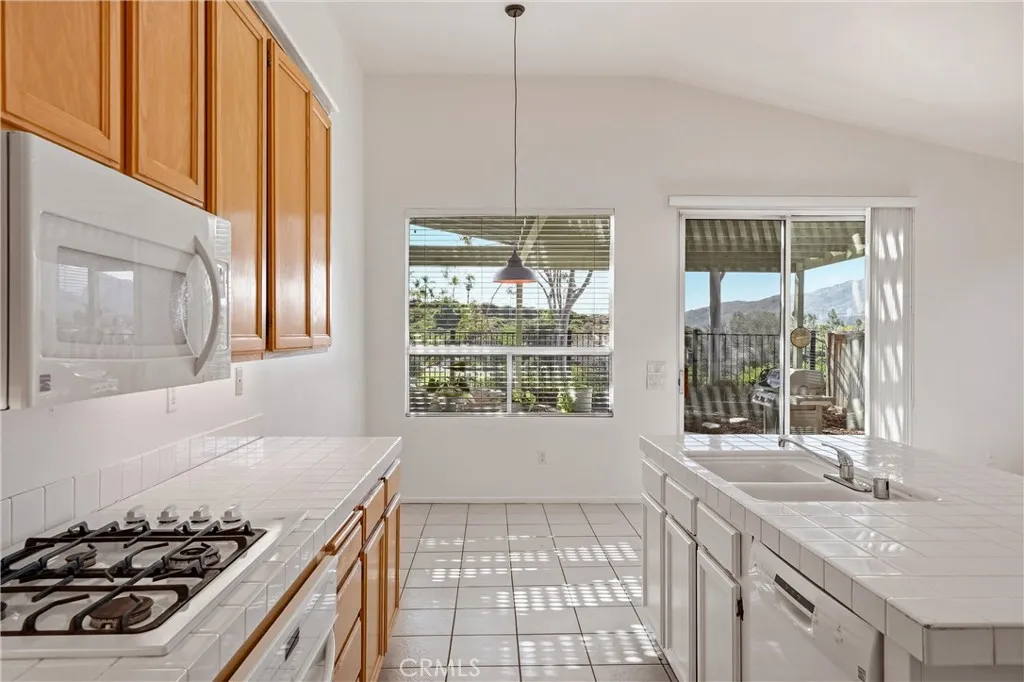 31545 Via Cordoba, Temecula, California 92592 home-pic-20
