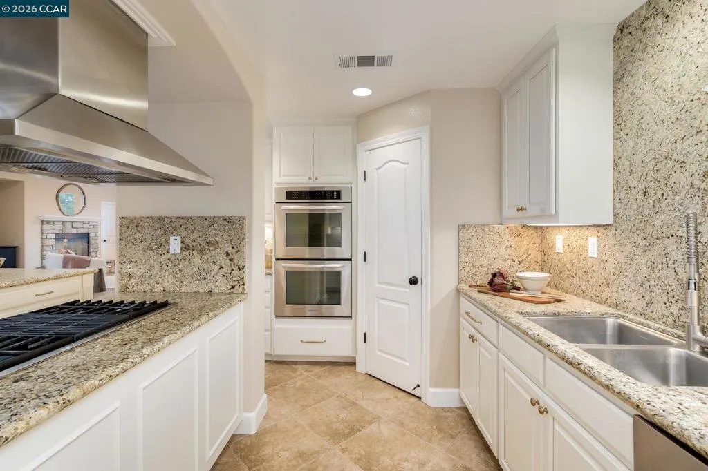 5058 5058 Holborn Way, San Ramon, California 94582 home-pic-9