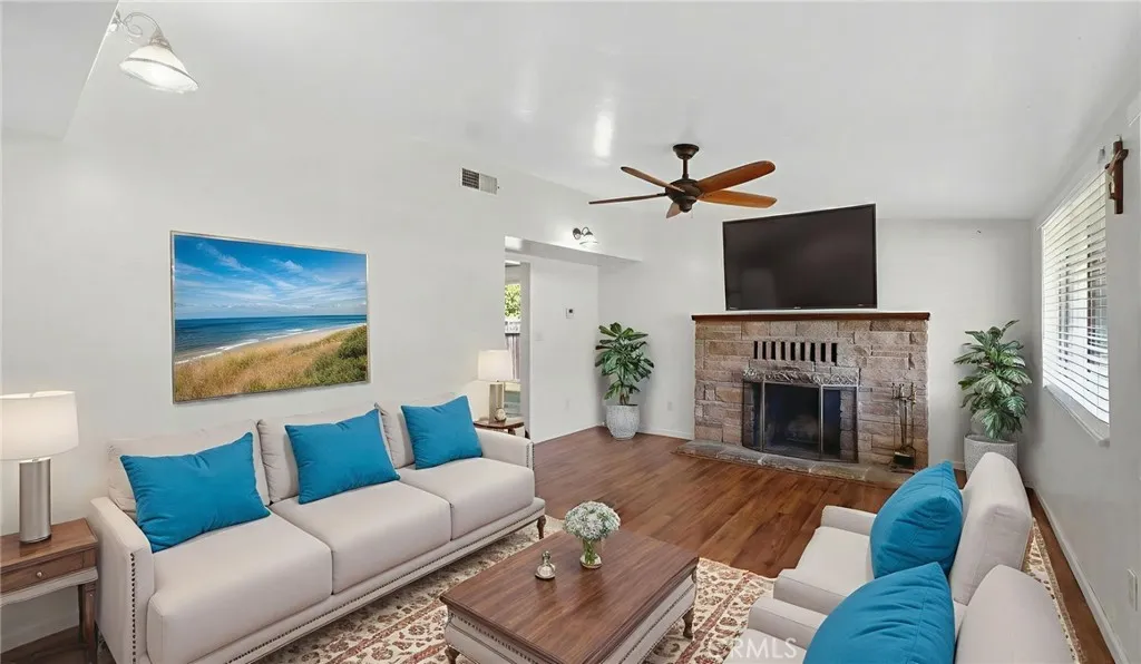 535 -545 Barsby, Vista, California 92084 home-pic-43