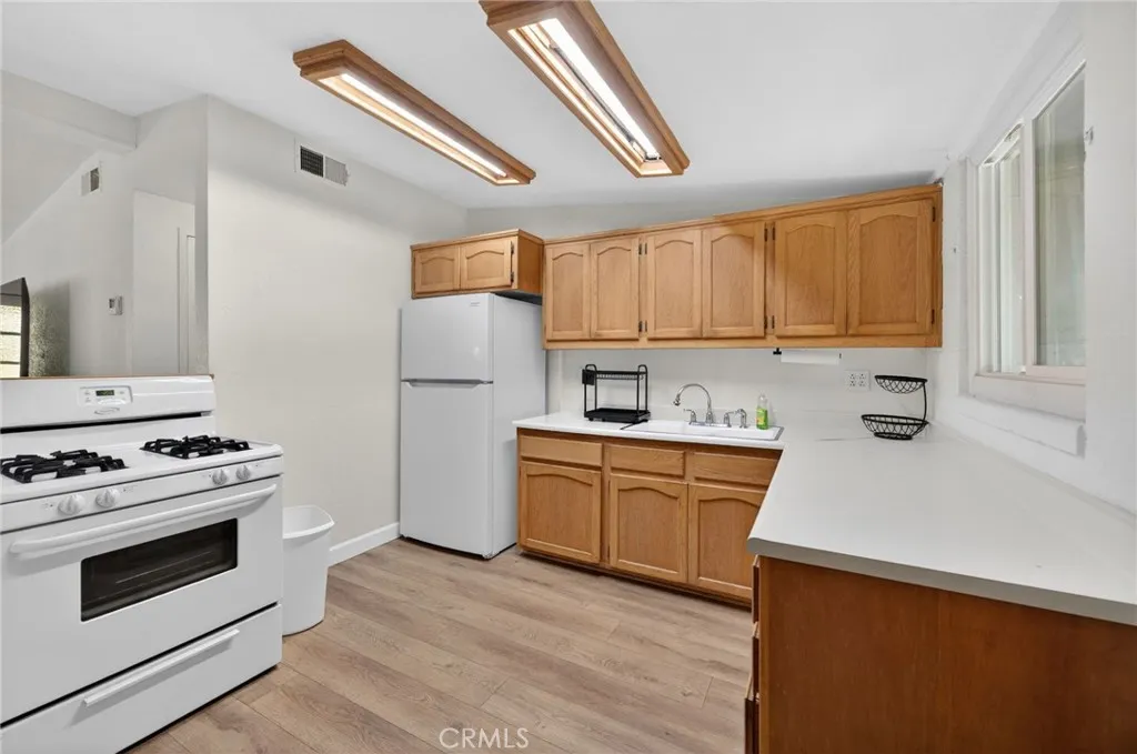 535 -545 Barsby, Vista, California 92084 home-pic-16