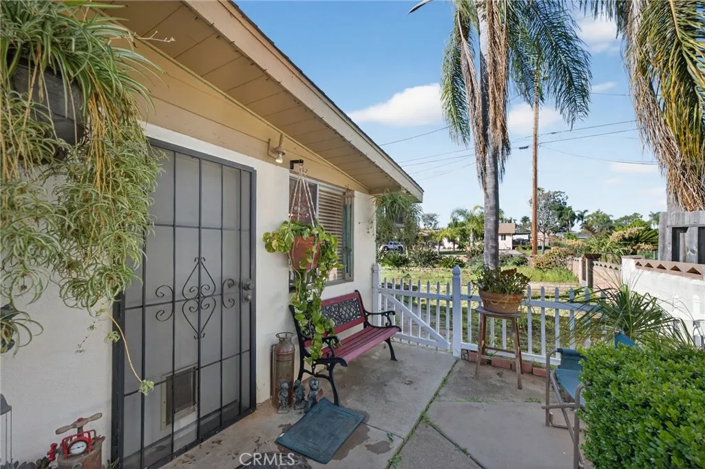 535 -545 Barsby, Vista, California 92084 home-pic-33