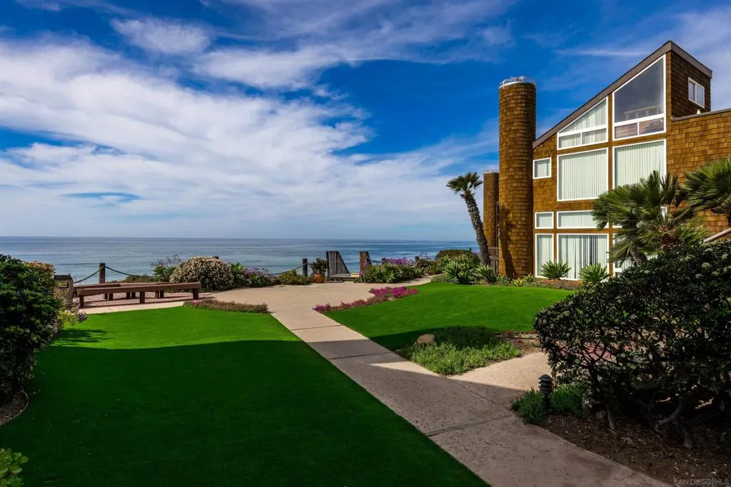 , Solana Beach, California 92075 home-pic-25