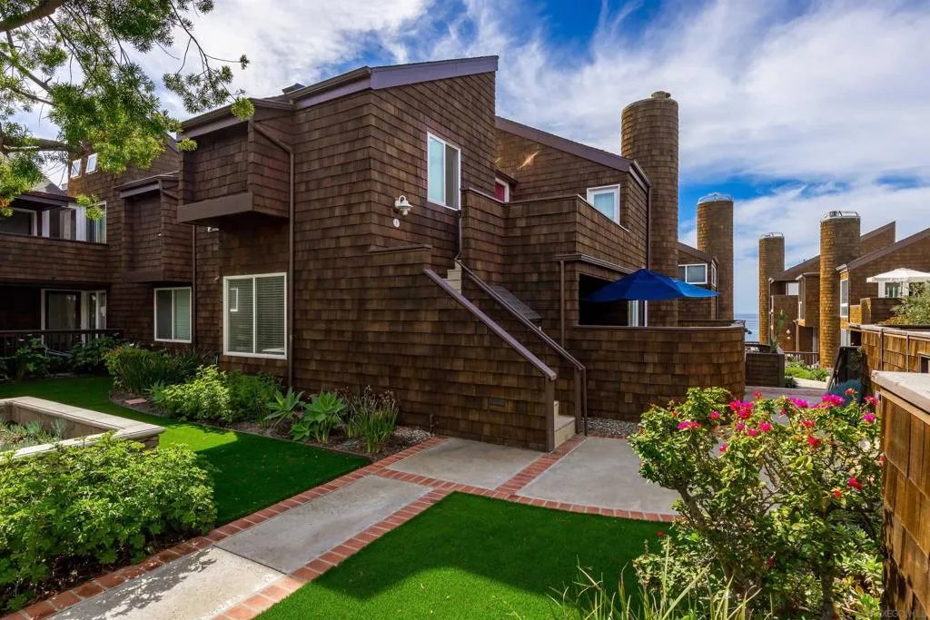 , Solana Beach, California 92075 home-pic-22