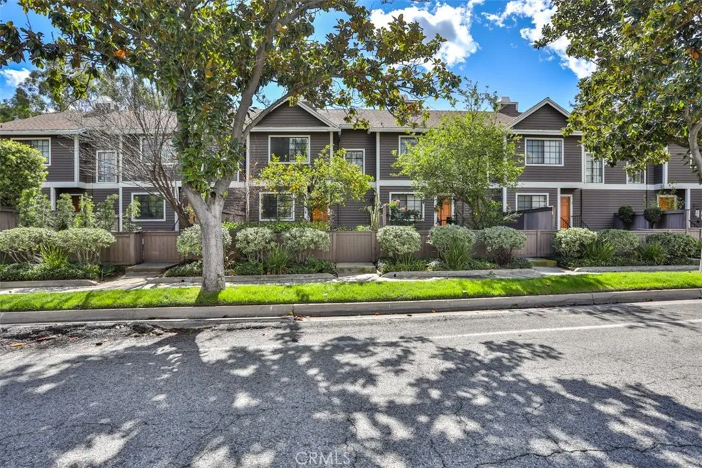 1318 Corson 4, Pasadena, California 91106 home-pic-1