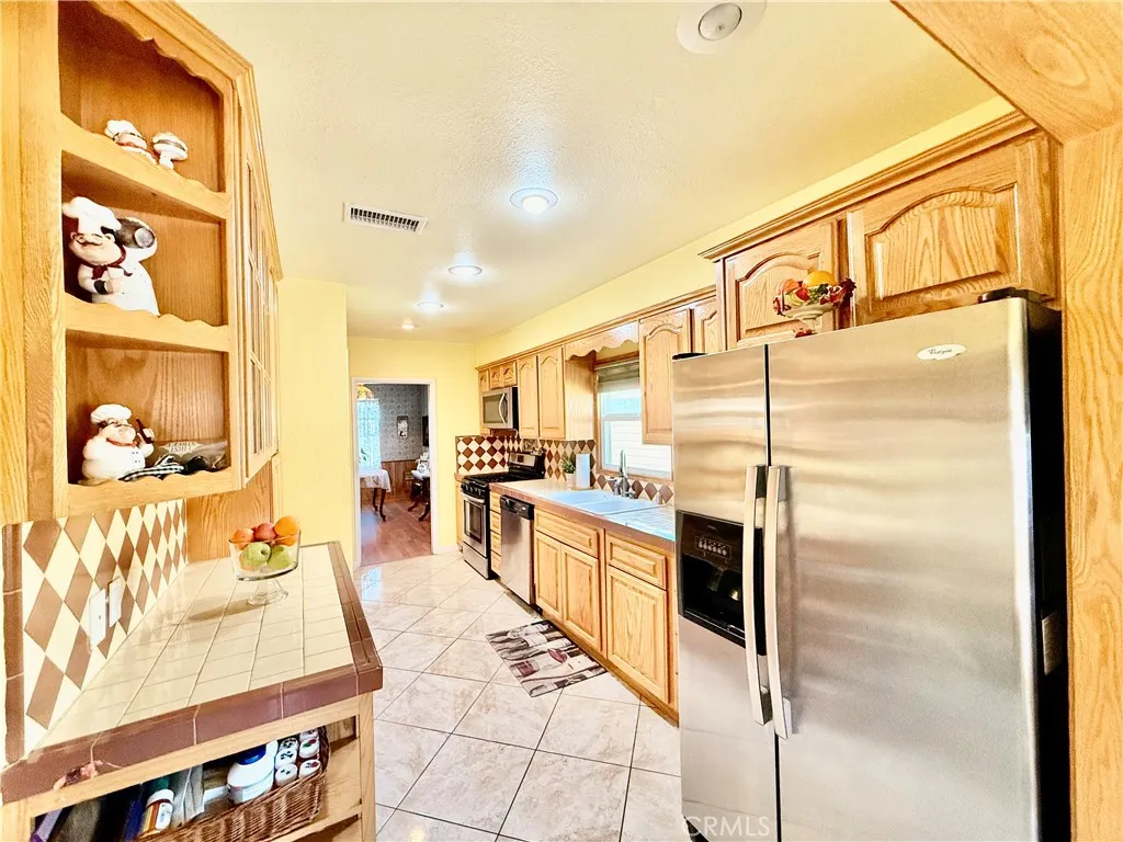 6034 Elenor, Riverside, California 92506 home-pic-3