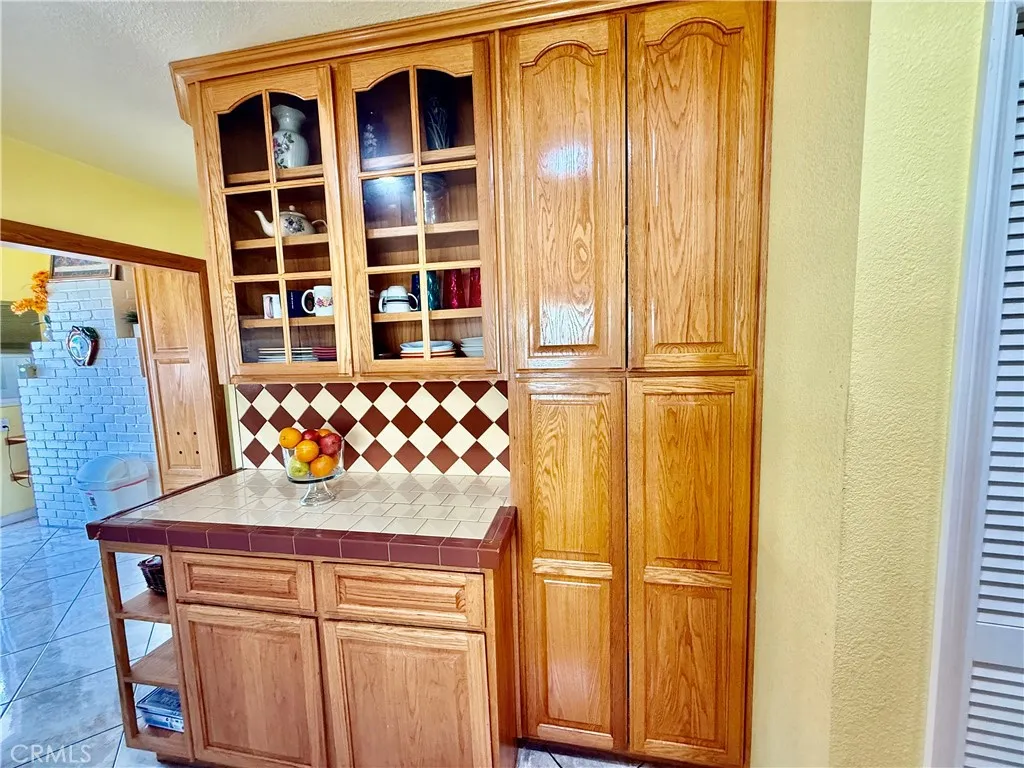 6034 Elenor, Riverside, California 92506 home-pic-8
