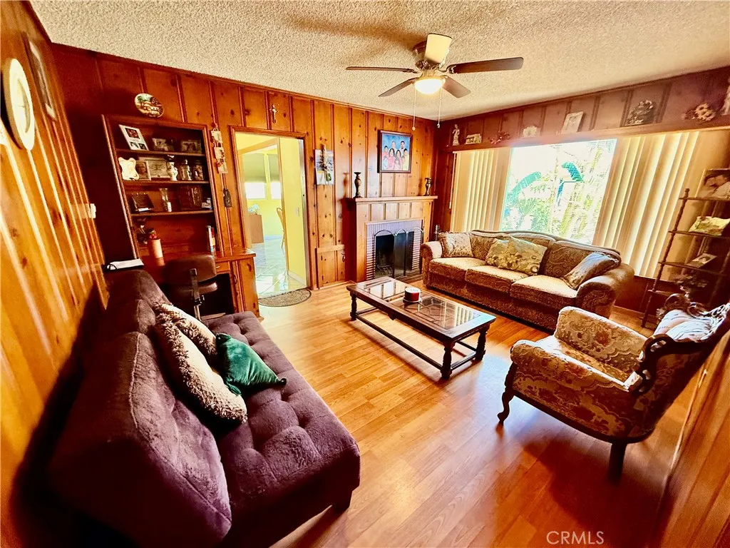 6034 Elenor, Riverside, California 92506 home-pic-16