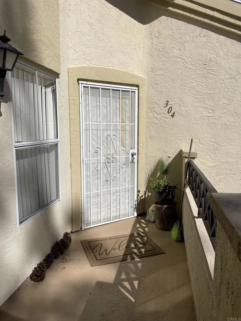 2011 Lakeridge Circle 304, Chula Vista, California 91913 home-pic-7