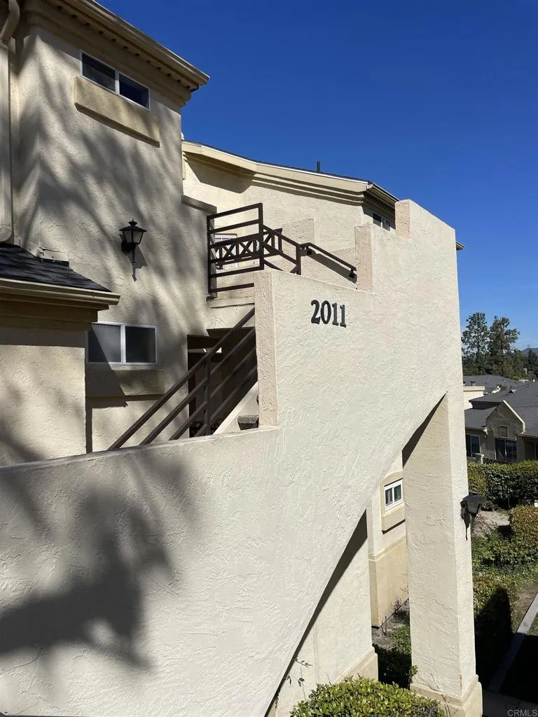 2011 Lakeridge Circle 304, Chula Vista, California 91913 home-pic-5