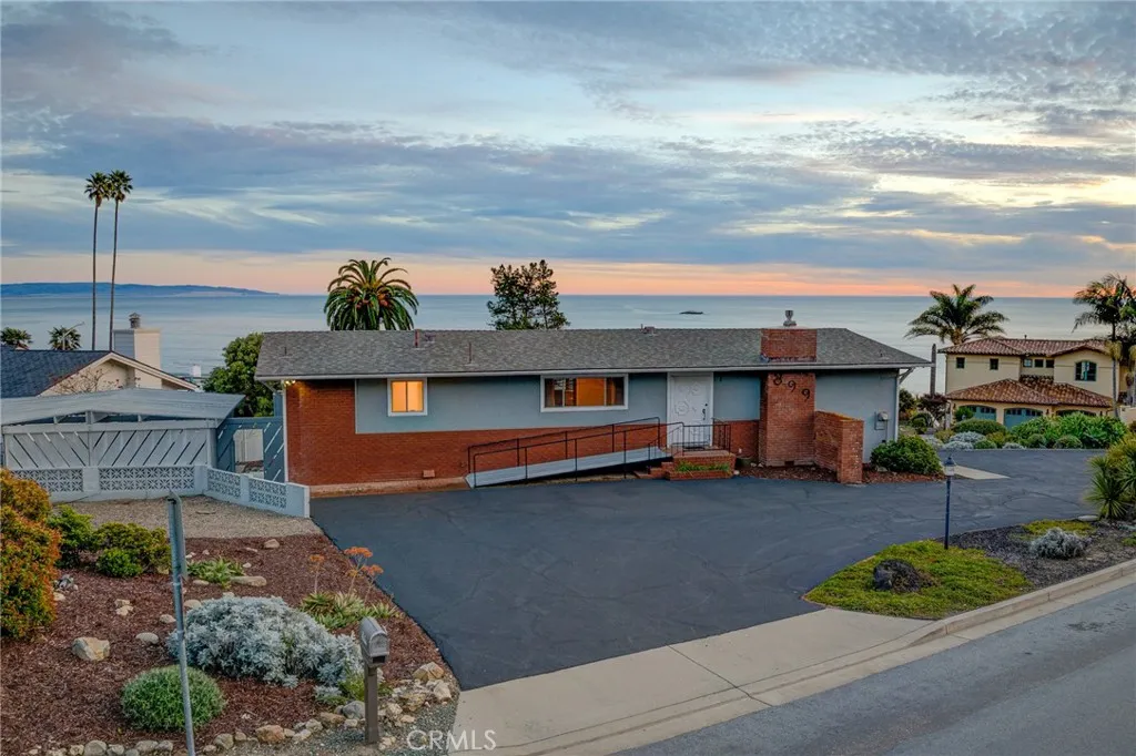 399 El Portal Drive, Pismo Beach, California 93449 home-pic-11