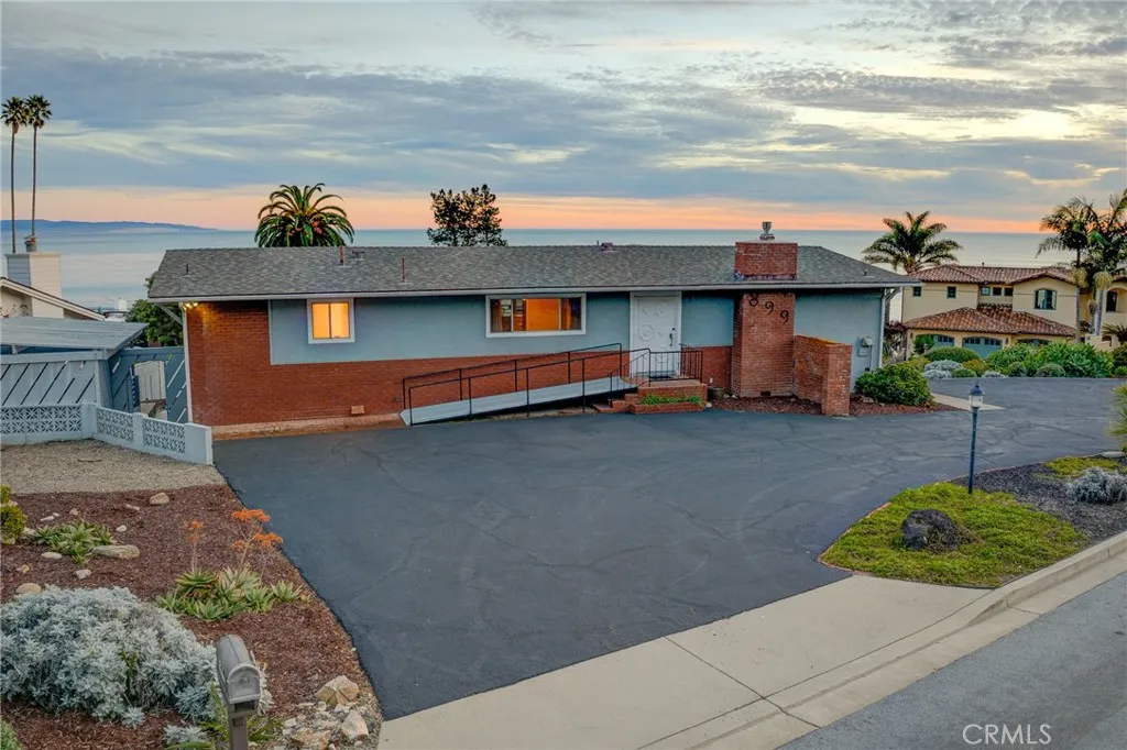 399 El Portal Drive, Pismo Beach, California 93449 home-pic-3
