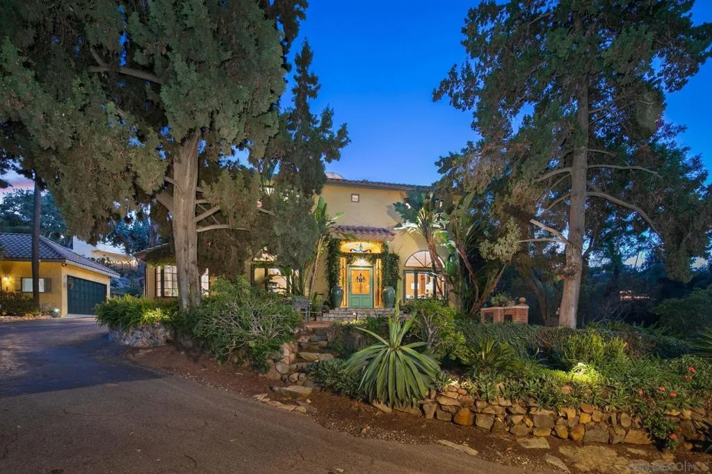 1115 S Mollison Ave, El Cajon, California 92020 home-pic-8