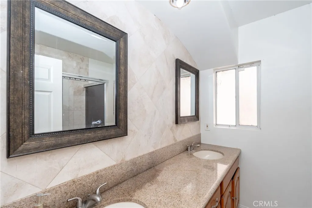 3960 Brighton, Los Angeles, California 90062 home-pic-7