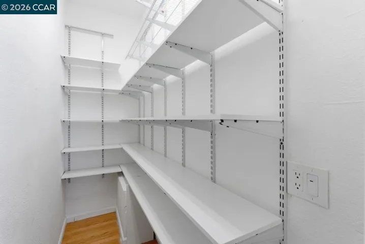 Walk-in Pantry