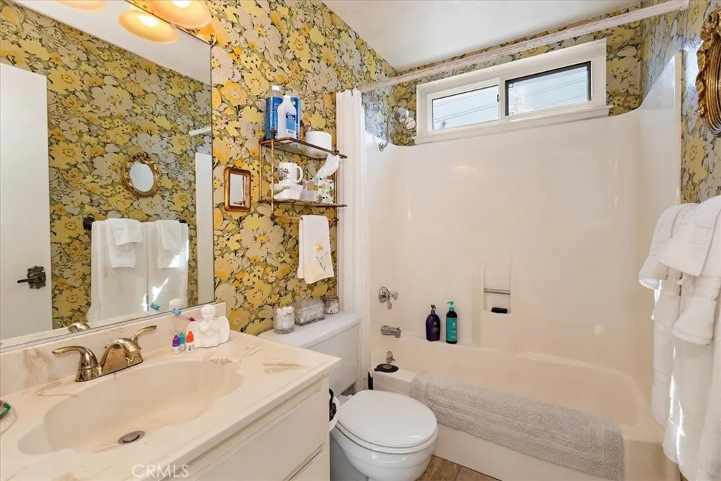 1611 N Kelly, Upland, California 91784 home-pic-23
