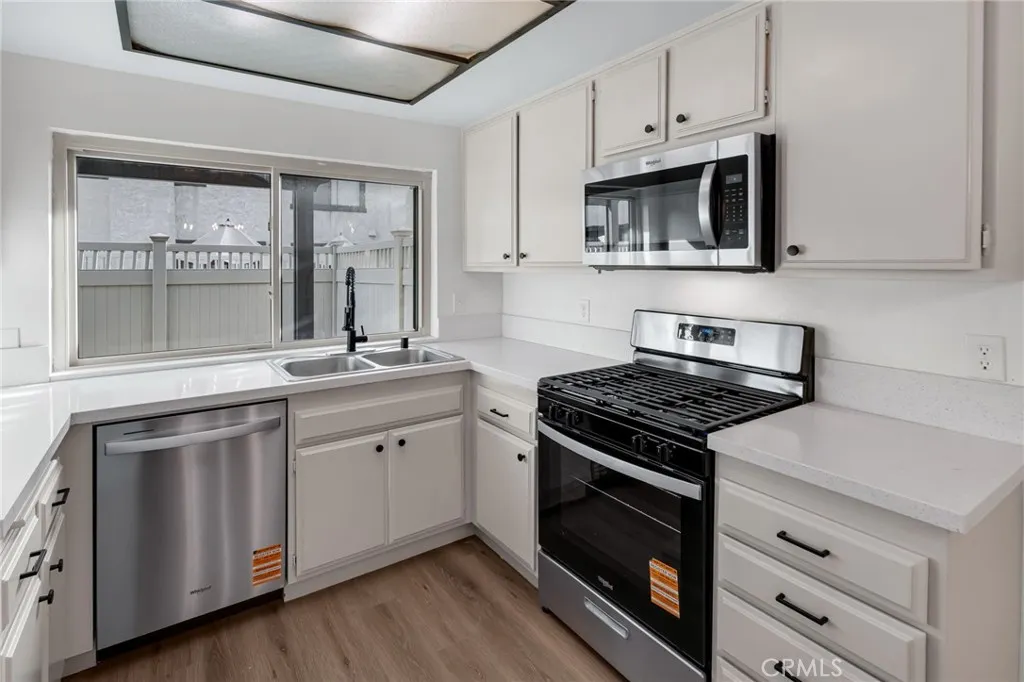 9904 Aspen Circle, Santa Fe Springs, California 90670 home-pic-15