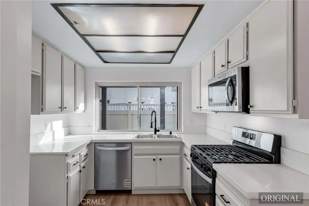 9904 Aspen Circle, Santa Fe Springs, California 90670 home-pic-14
