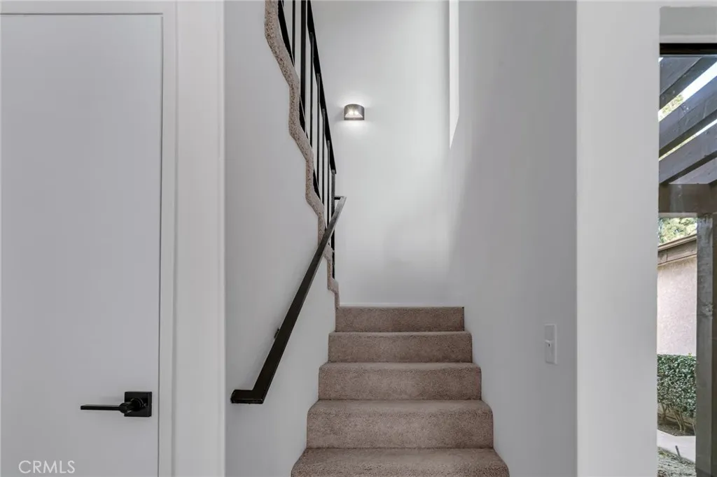 9904 Aspen Circle, Santa Fe Springs, California 90670 home-pic-18