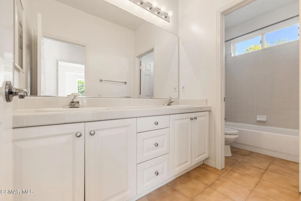5817 Evening Sky Drive, Simi Valley, California 93063 home-pic-25